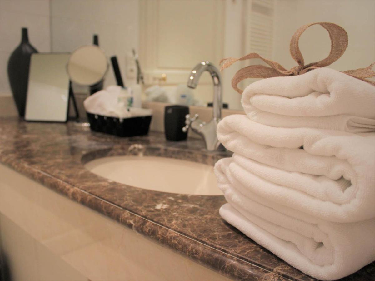 Mer Chambre D'Hotes Les Rives De La Tronne מראה חיצוני תמונה