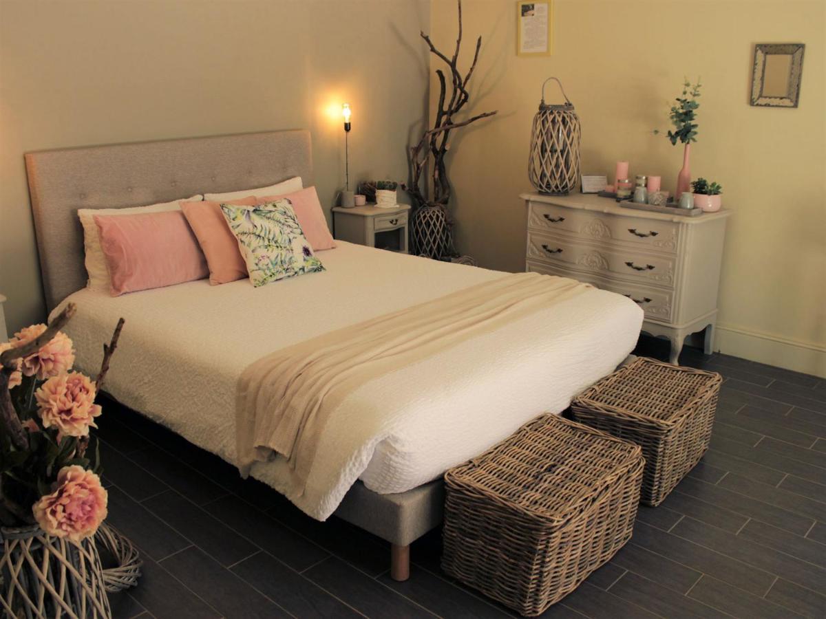 Mer Chambre D'Hotes Les Rives De La Tronne מראה חיצוני תמונה