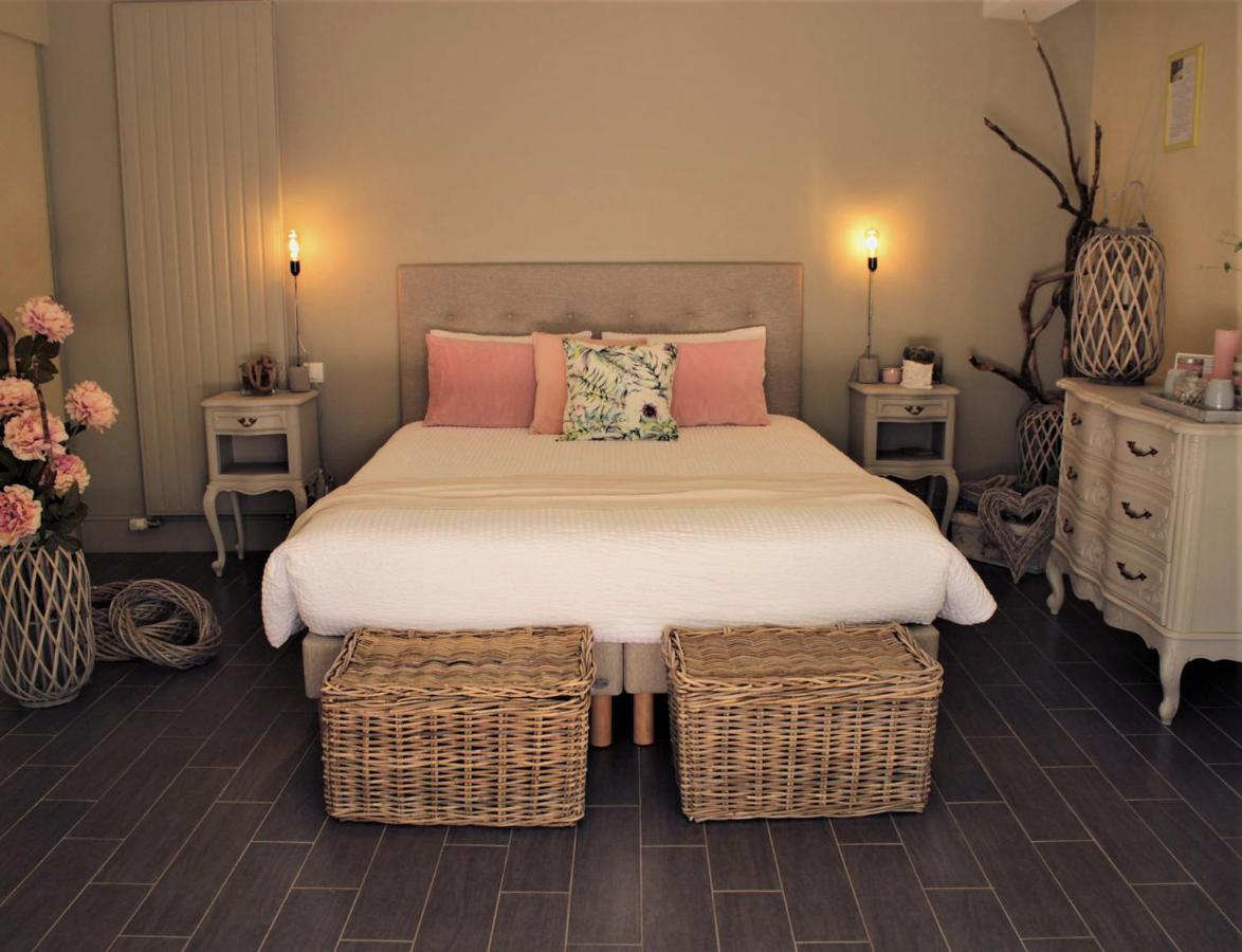 Mer Chambre D'Hotes Les Rives De La Tronne מראה חיצוני תמונה