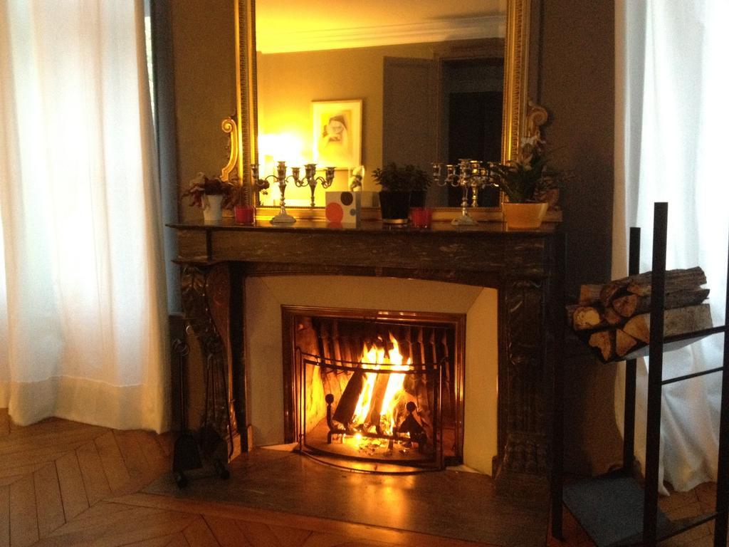 Mer Chambre D'Hotes Les Rives De La Tronne מראה חיצוני תמונה