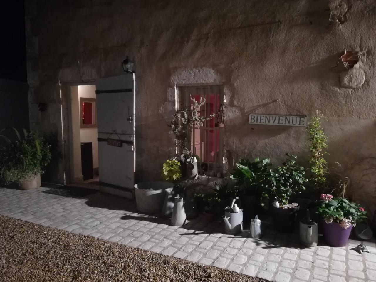 Mer Chambre D'Hotes Les Rives De La Tronne מראה חיצוני תמונה