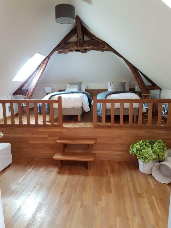 Mer Chambre D'Hotes Les Rives De La Tronne מראה חיצוני תמונה