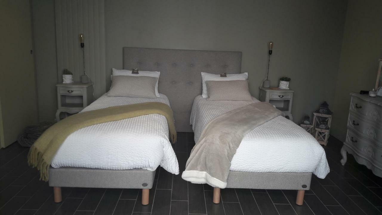 Mer Chambre D'Hotes Les Rives De La Tronne מראה חיצוני תמונה