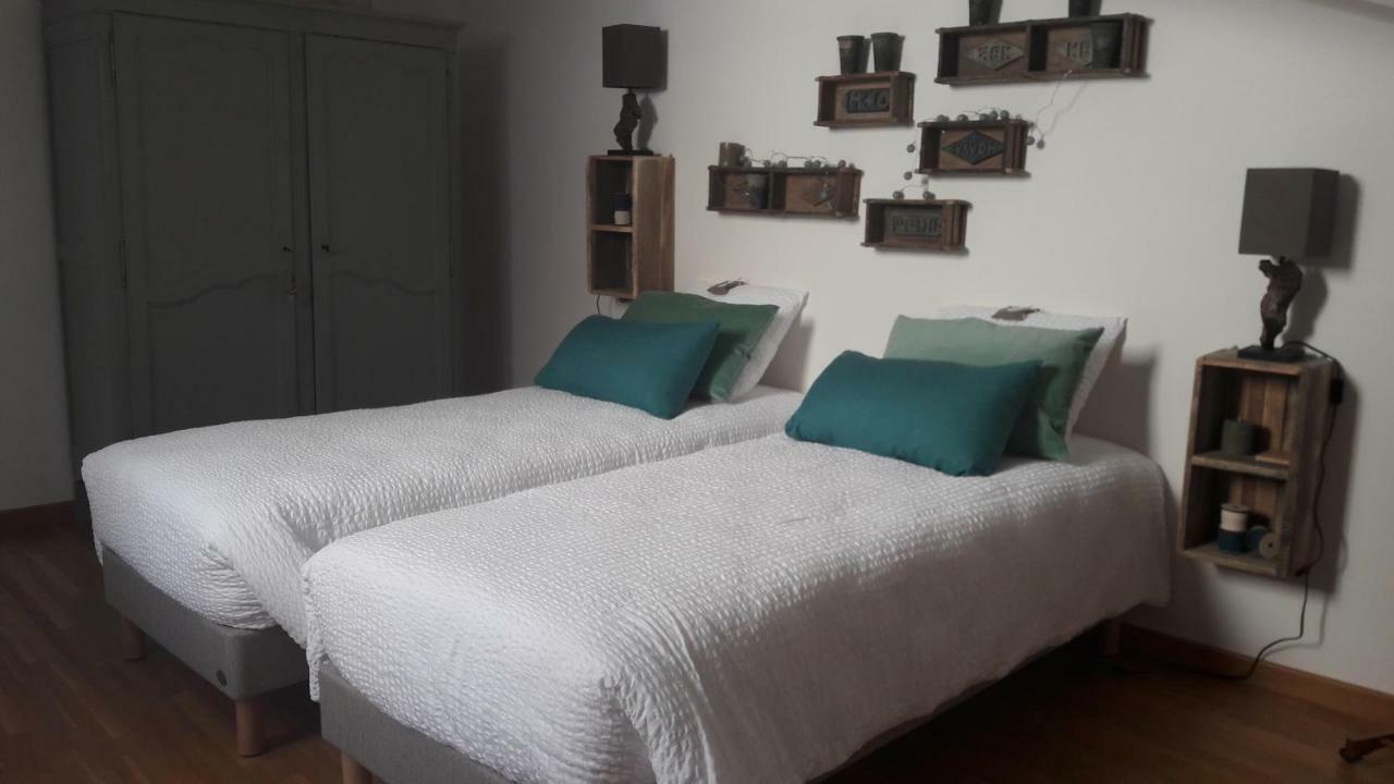 Mer Chambre D'Hotes Les Rives De La Tronne מראה חיצוני תמונה