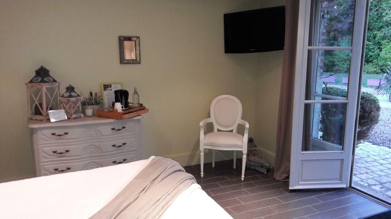 Mer Chambre D'Hotes Les Rives De La Tronne מראה חיצוני תמונה